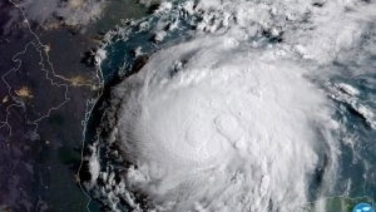 Prejuízo total do furacão Harvey pode chegar a US$ 100 bi