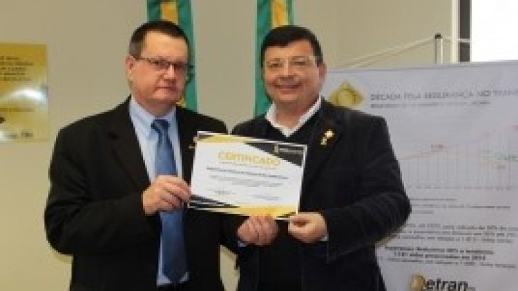 Detran/RS recebe certificação do Maio Amarelo