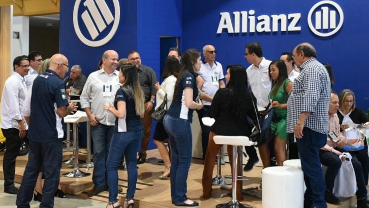 Executivos da Allianz Seguros abordam potencial do mercado nordestino e apresentam novidades de produtos no Conseg-NE