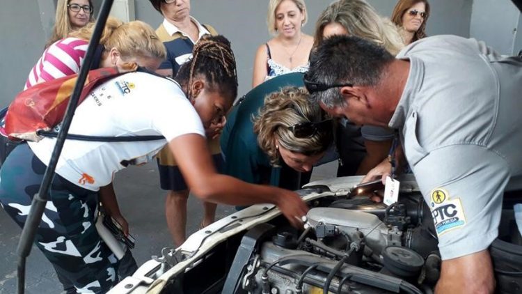 EPTC promove novo Curso de Mecânica para Mulheres