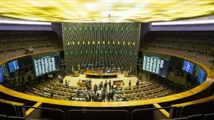 Corretores de Seguros comemoram decisão de deputado