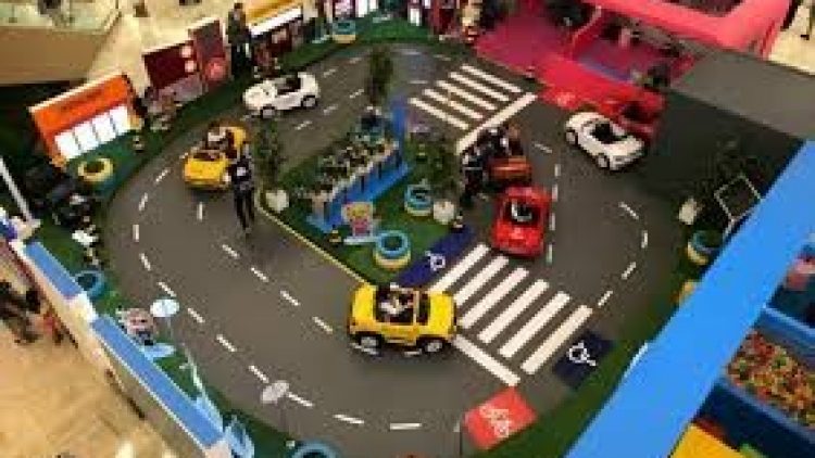 Cidade Portinho Seguro, projeto gratuito do Porto Seguro Auto, ensina crianças sobre as leis de trânsito no Tietê Plaza Shopping