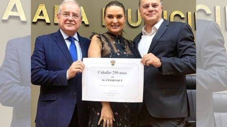 César Saut recebe o título de Cidadão Honorífico dos 250 anos de Porto Alegre